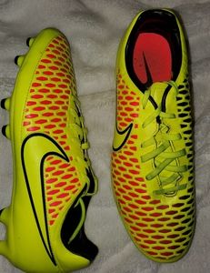 Men's Nike Soccer Shoes